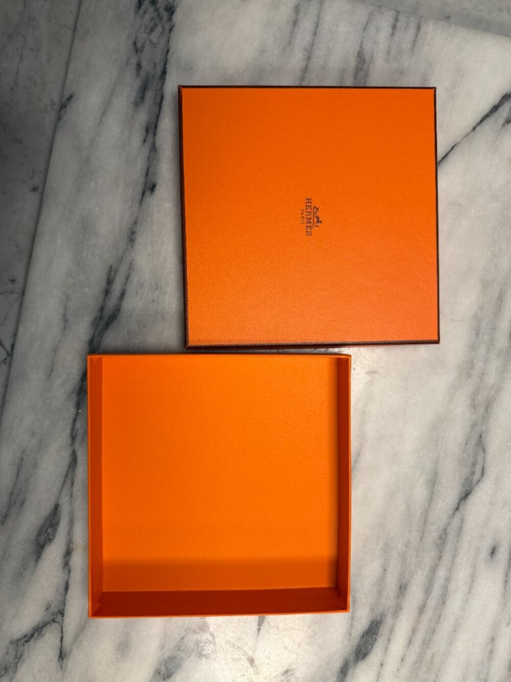 Authentic Hermes Box - Picture 3 of 3